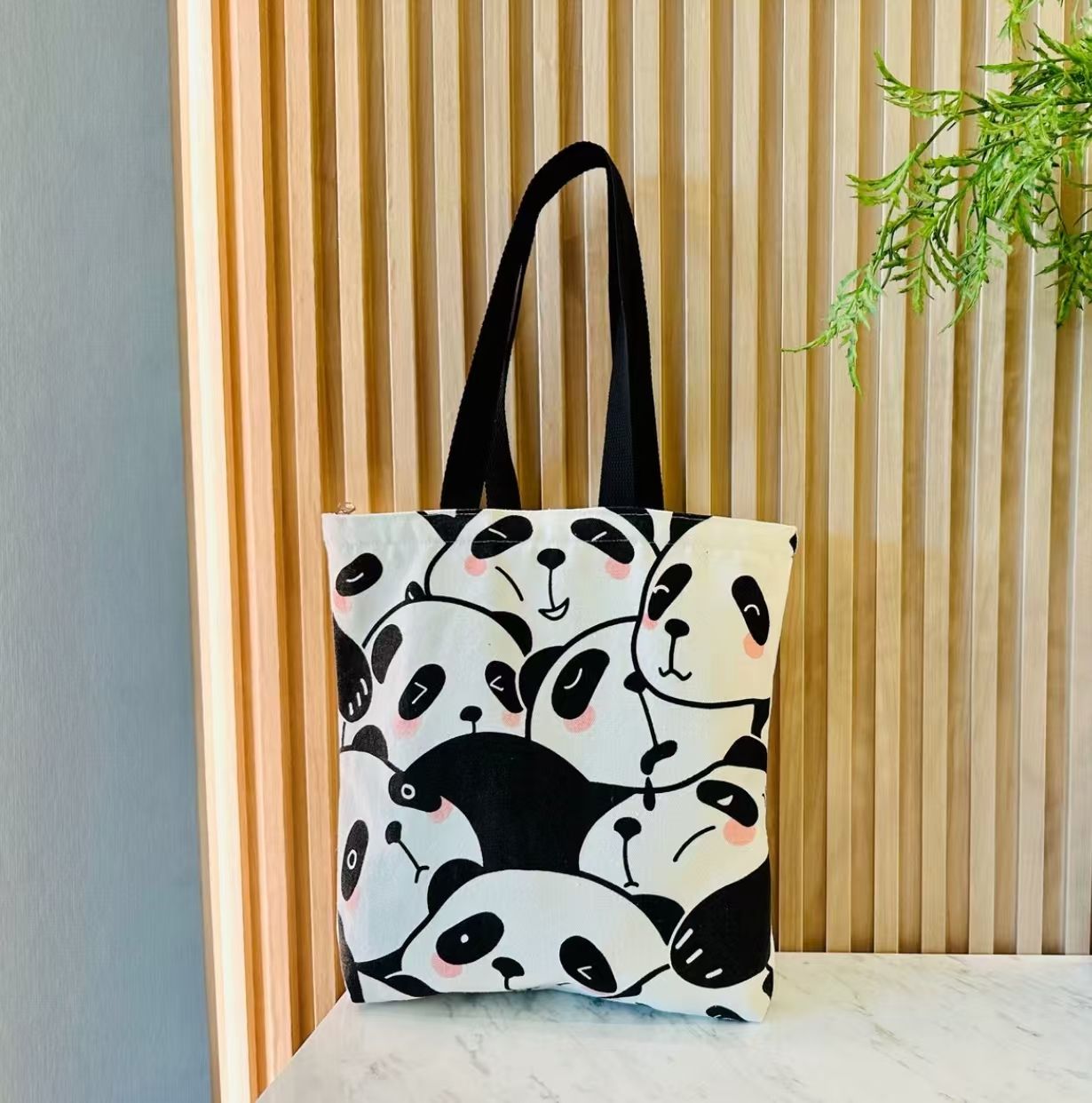 New arrived large capacity cute panda handbag canvas bag shoulder bag female student backpack mom shopping and travel bag