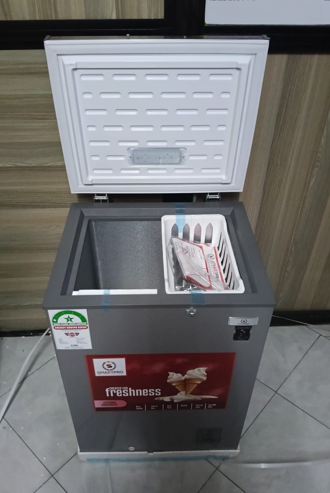 [NEW ARRIVAL] SMARTPRO 110L Chest Freezer