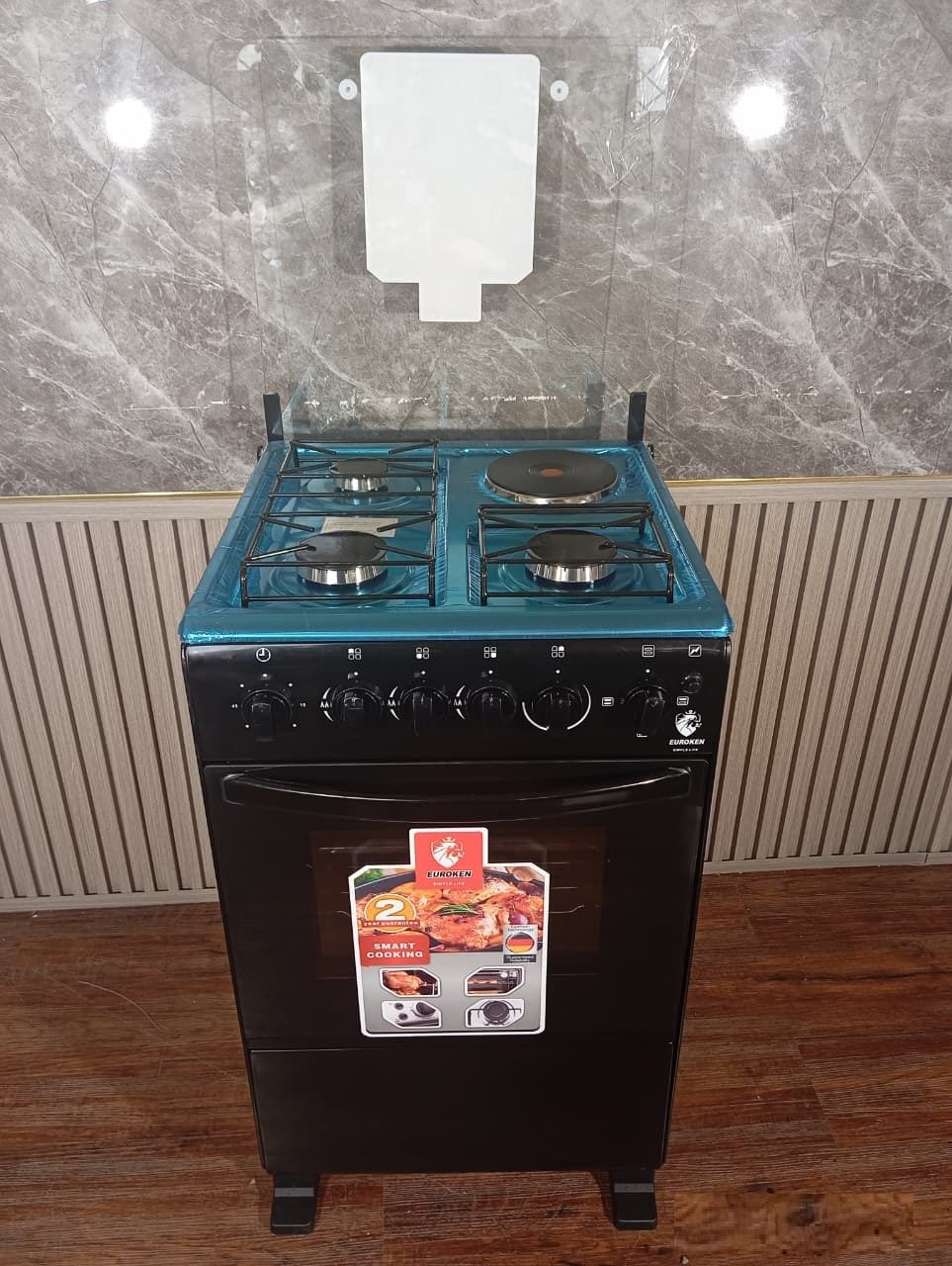 EUROKEN 50cm x 55cm, 3 Gas Jet Burners + 1 Hot Plate, Electric Oven Standing Cooker
