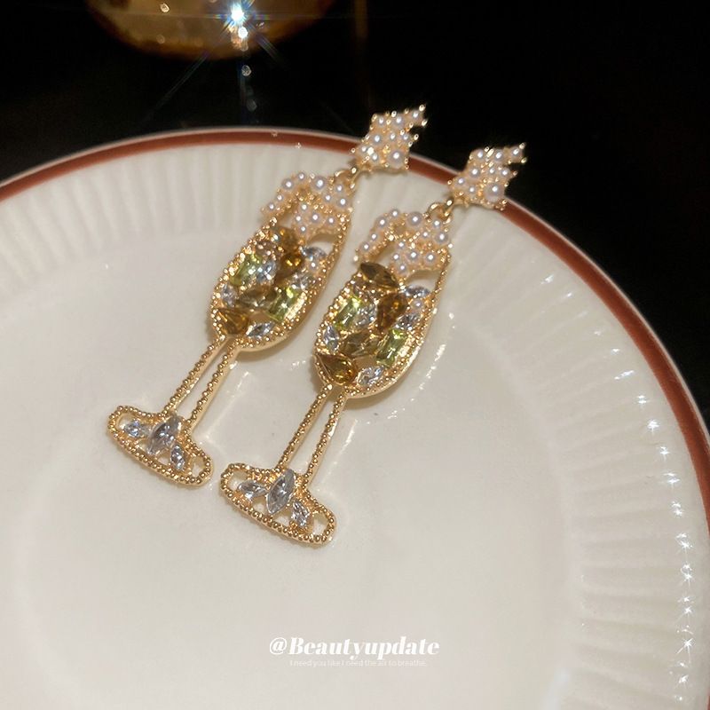 Silver Needle Inlaid With Diamonds, Pearl Wine Glass Earrings, Elegant Temperament, Light luxury, High-End Feeling, Palace Style Earrings