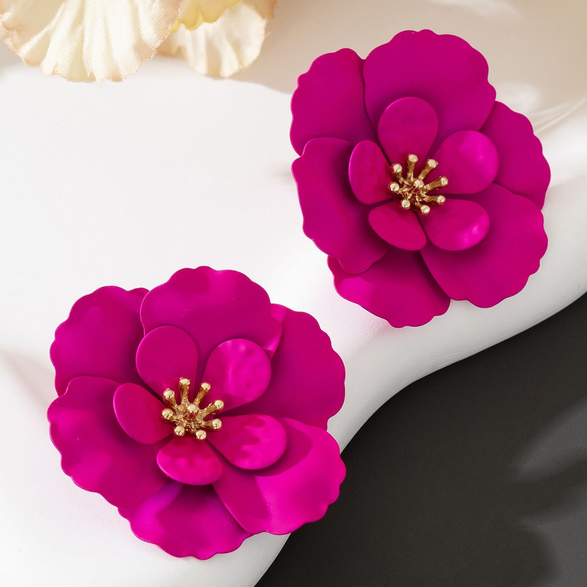 Exaggerated Temperament Dopamine Flower Earrings Simple Personality Geometric Earrings Accessories For Women