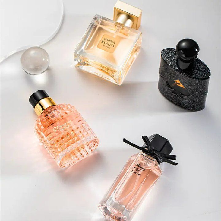 4 PCS Ladies Perfume Set Eau De Parfum Gift Box Perfumes Long Lasting Light Fragrance Women Perfume Fresh Woody Floral Notes