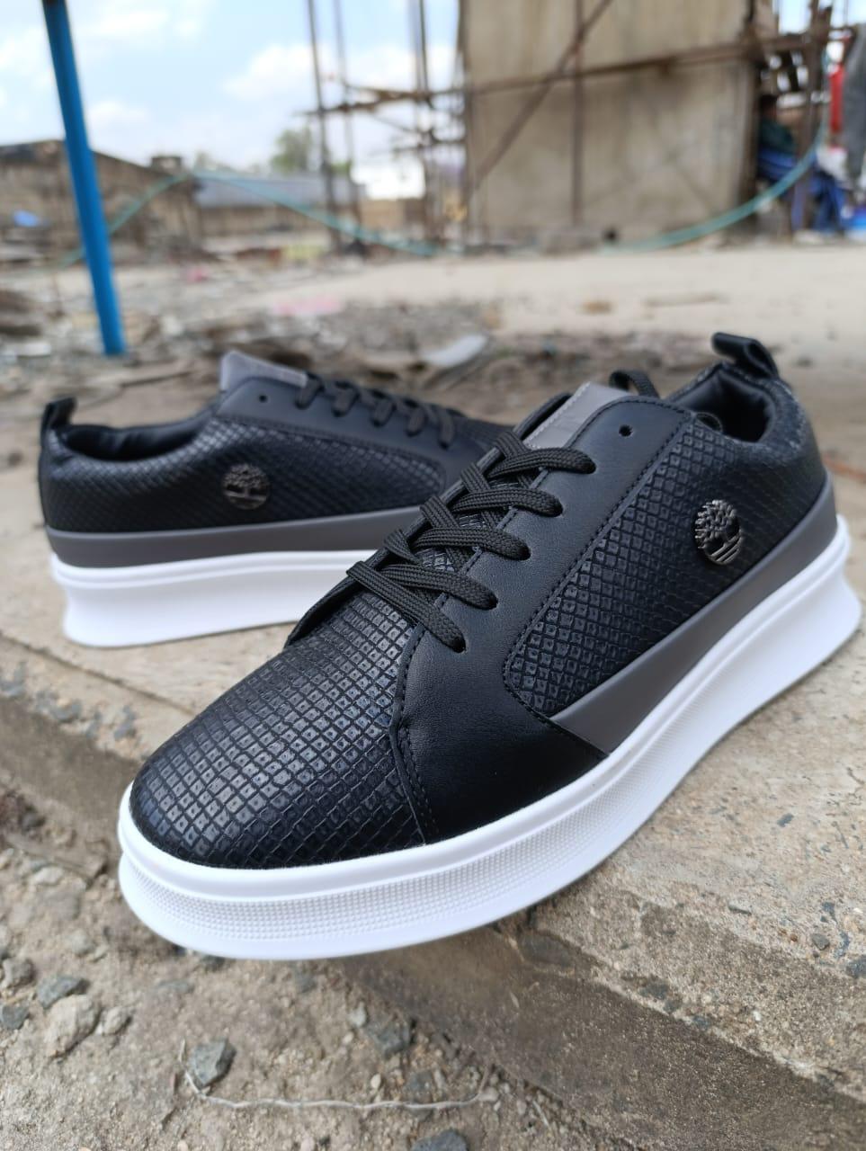 Elegance and high quality Smart mens casuals