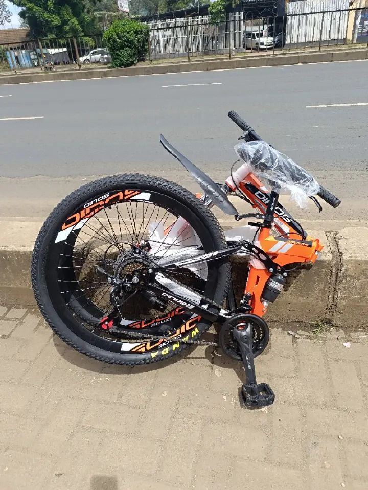 FOLDABLE MOUNTAIN BICYCLE 21 GEAR SPEED WITH GEARS FRONT SHOCKS AND SHIMANO GEARS FULL SUSPENSION BIKE