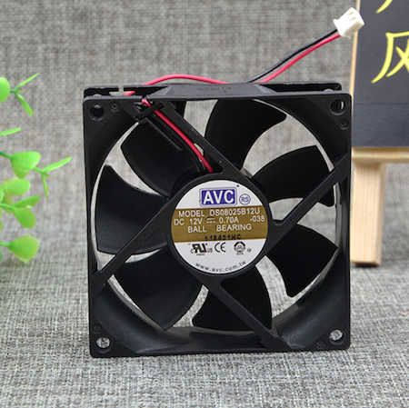 AVC DS08025B12U  DC 12V 0.70A 2-wire 2-pin connector 70mm 80X80X25mm Server Square Cooling fan  PWM intelligent speed control