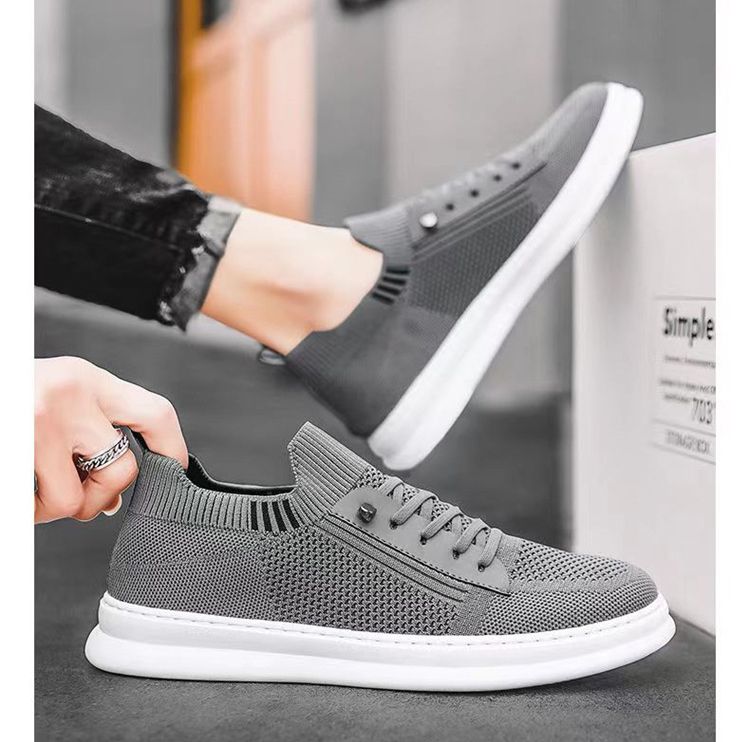 Men's mesh breathable fly woven shoes with soft soles fashionable and trendy casual shoes