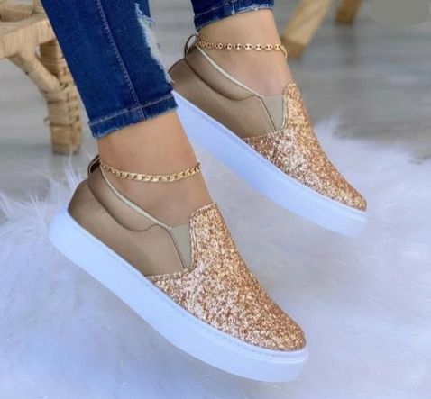 Women's Shoes > Sneakers