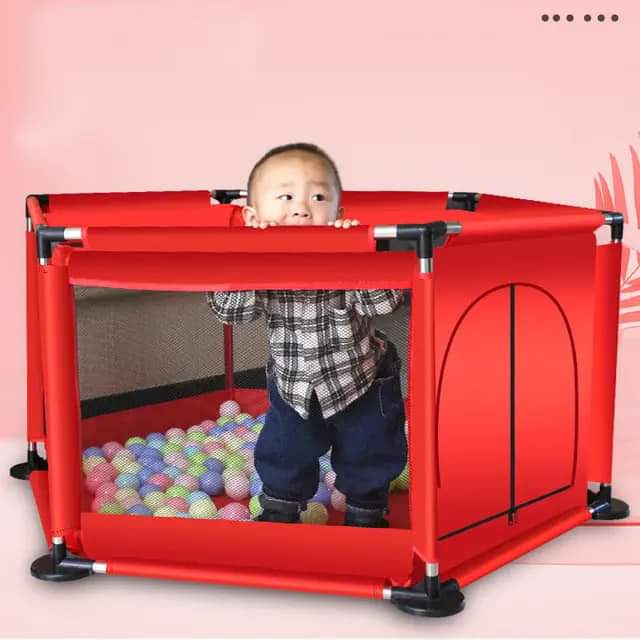 Folding Safety Playpen for Kids Baby Playground with 30 Colourful Balls