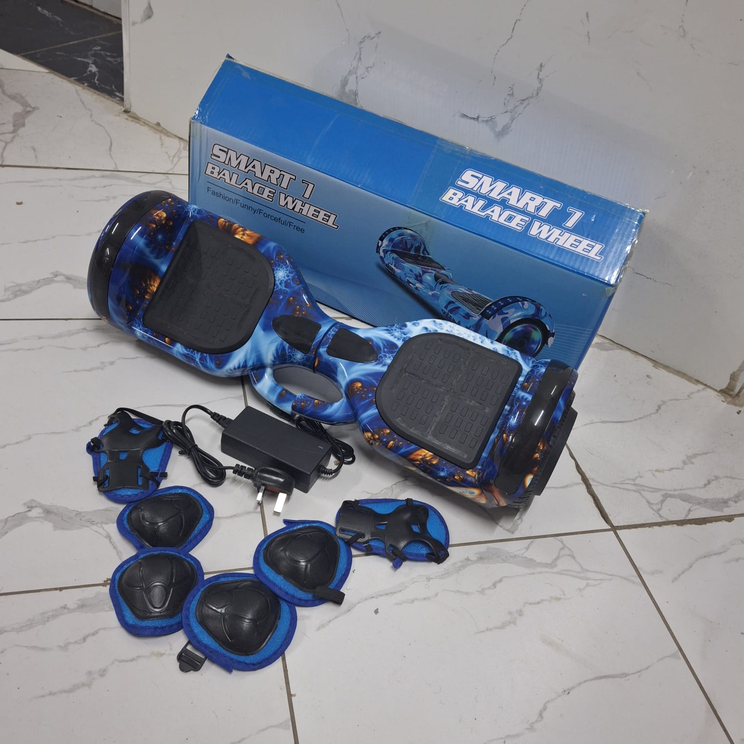 Smart 7 Hoverboard with Bluetooth – Includes Protective Gear & Charger for Safe, Fun Rides