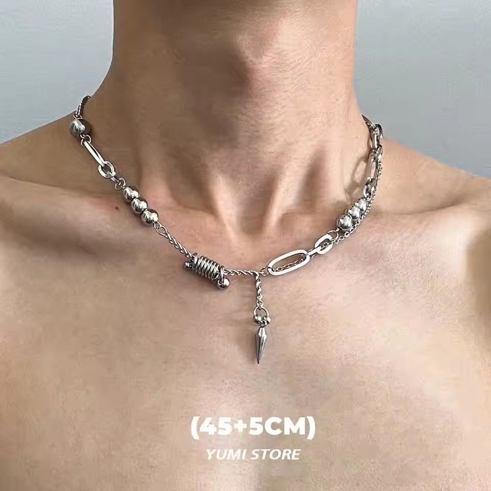 Hip-Hop Rivet Pendant Necklace For Man Woman Punk Titanium Steel Splicing Clavicle Sweater Chain Unisex Jewelry Kpop Accessories