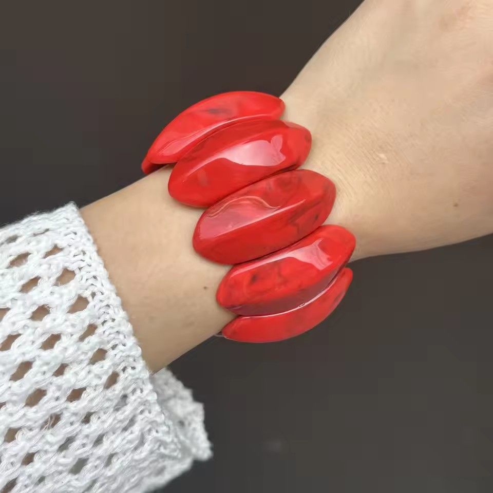 Vintage Wide Geometric Red Resin Acrylic Smudging Bangles Irregular Chunky Bracelets Bangle Jewelry for Women Summer Gift