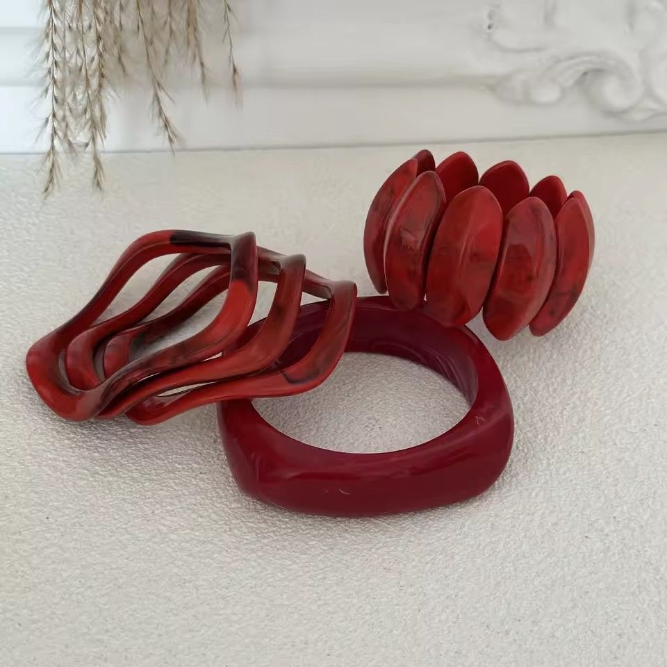 Vintage Wide Geometric Red Resin Acrylic Smudging Bangles Irregular Chunky Bracelets Bangle Jewelry for Women Summer Gift