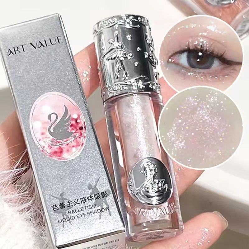 Balletism Liquid Eyeshadow Liquid Fine Shimmer High Light Eyeshadow delicate everything with influencer view 3