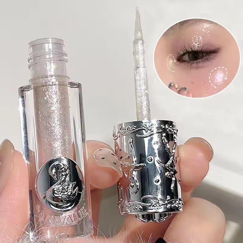 Balletism Liquid Eyeshadow Liquid Fine Shimmer High Light Eyeshadow delicate everything with influencer view 5