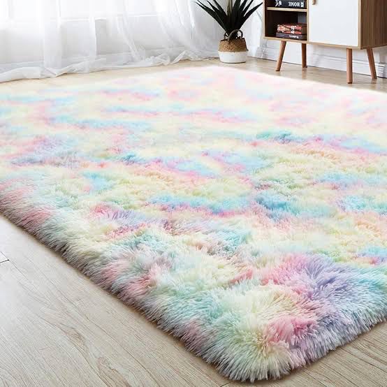 🥰🥰Fluffy plain and patched carpet size 7*8 @This woolen shag rug in cotton Fluffy material and a thick surface is the ideal carpet for your home that will give you value for your money. It is very s