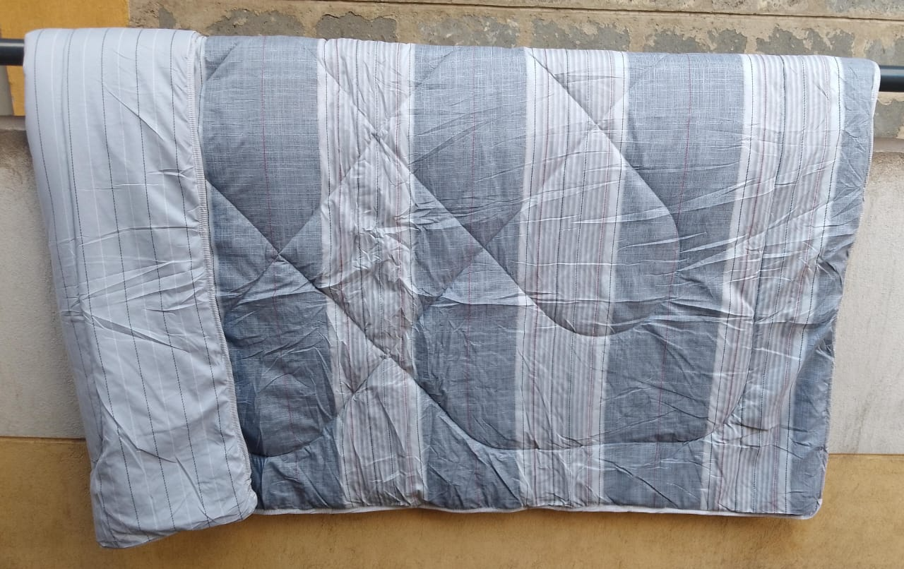 5*6 Duvet Set Binded Warm Cotton Star Duvet- Blanket-1 Duvet 1 Bedsheet 2 Cases