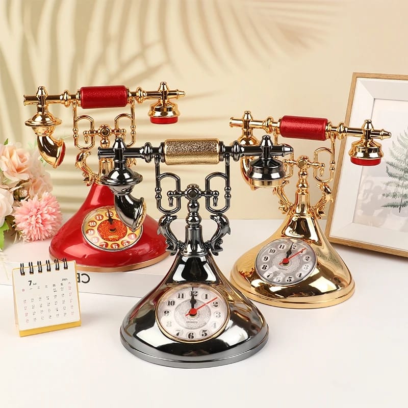 ALARM CLOCK. Retro telephone alarm clock. This retro telephone alarm clock is the perfect decoration for homes, cafes and offices, accurate time, high voice, a good assistant to get up in the morning.