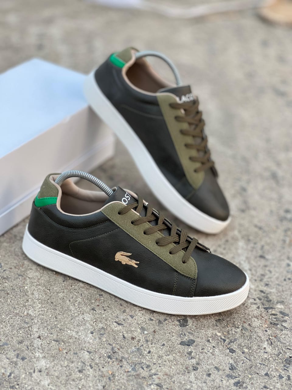 New Arrival Lacoste casual ,Breathable Sneakers ; Best Quality Men's Shoes/Women's Shoes Unisex Sneakers