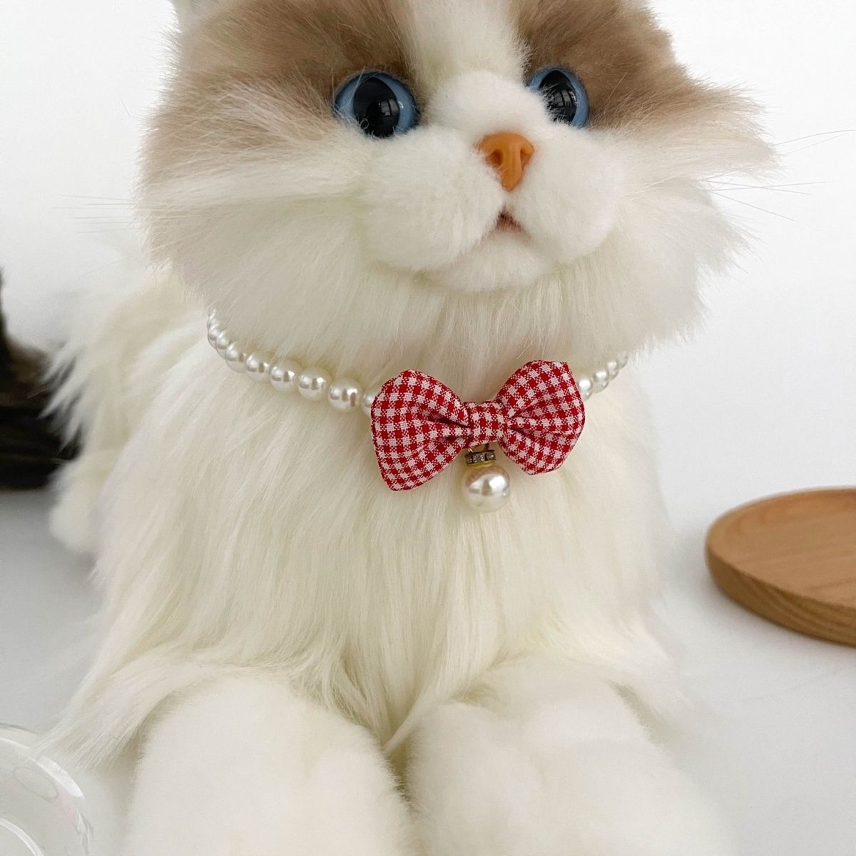 Cat collars Pet bells Cats and Dogs Pearl Necklaces Pet Accessories