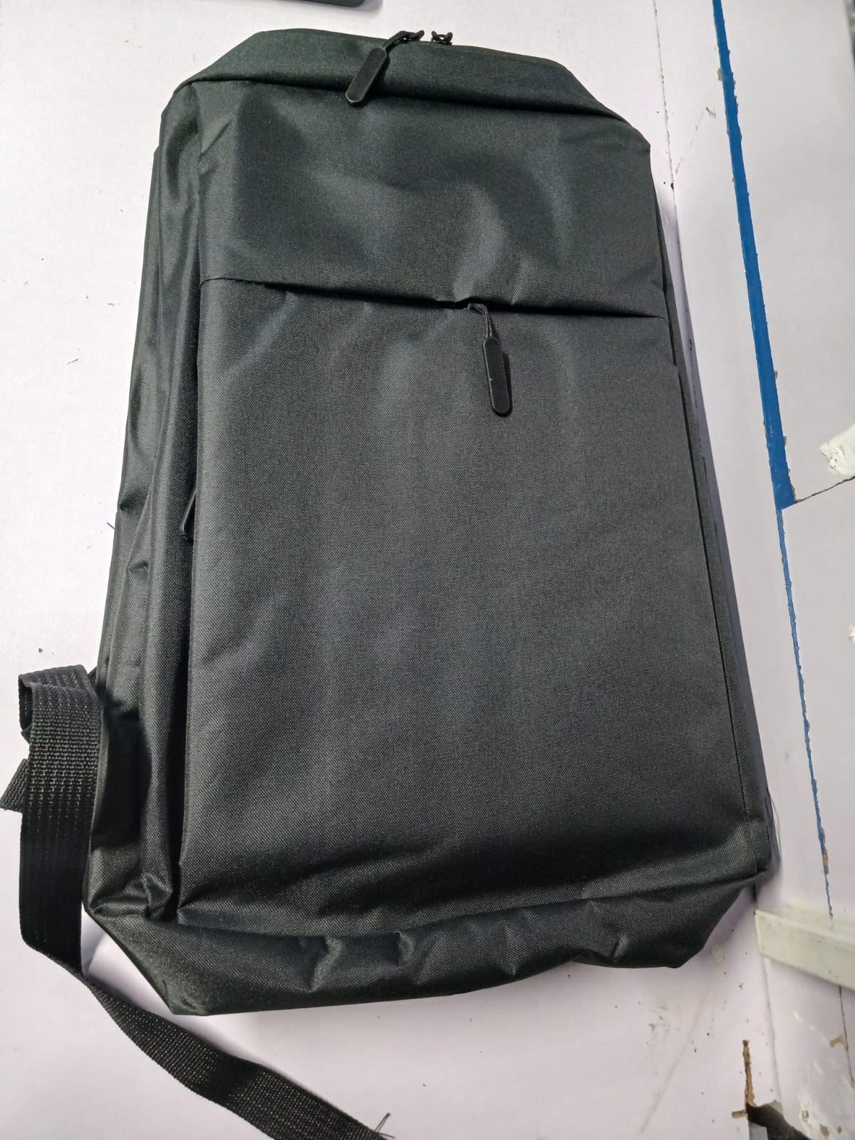 K15- Slim fit laptop bag black color