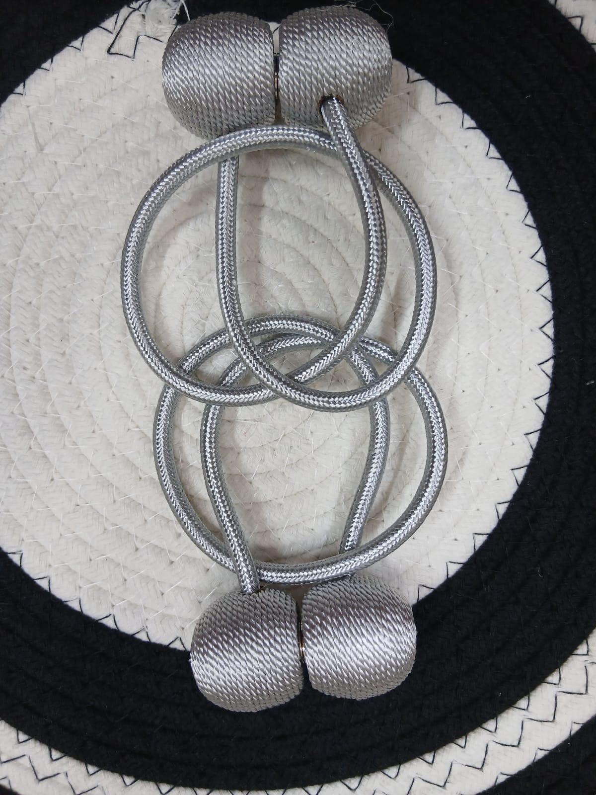 2Pcs Decorative Home or office Curtain holder