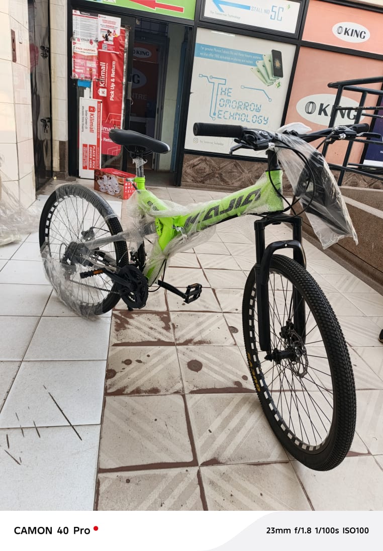 0FFER,OFFER,OFFER...High quality foldable Mountain Bike...Designed for both on-road and off-road adventuresd,offering Flexibility and Convenience