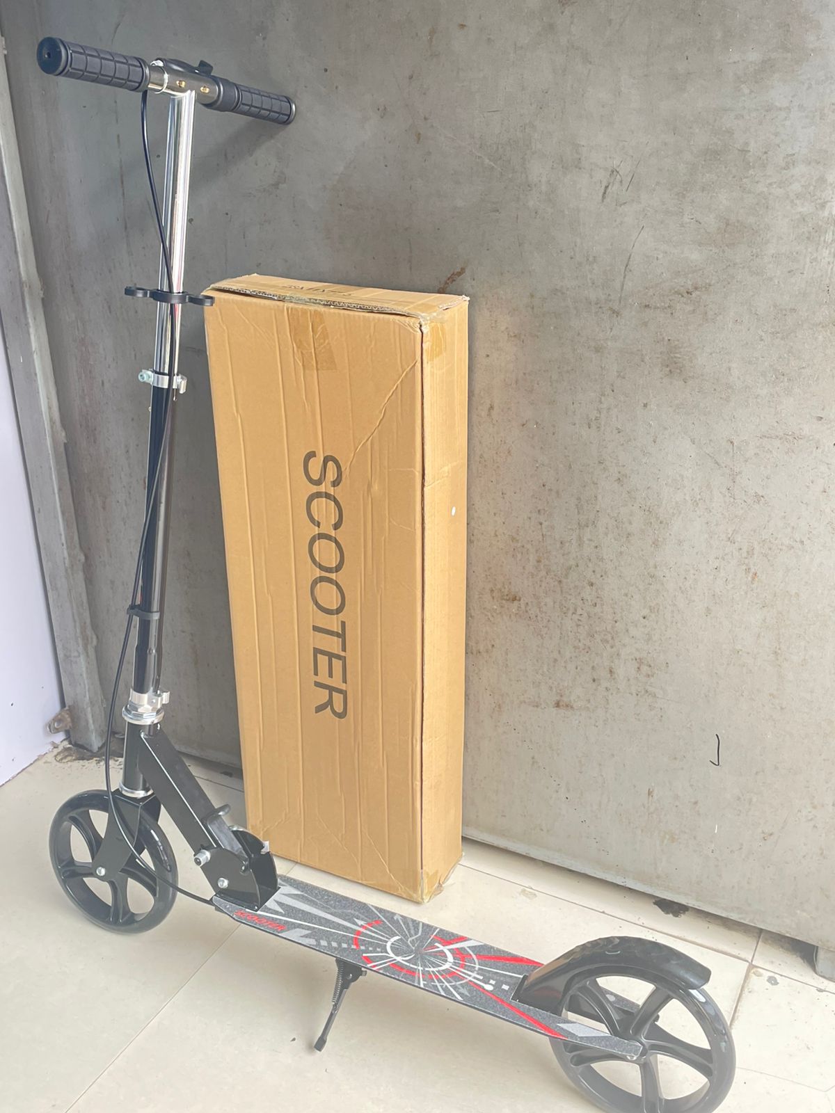 Foldable kids/Teenagers/Adults foldable metallic Scooter with hand break