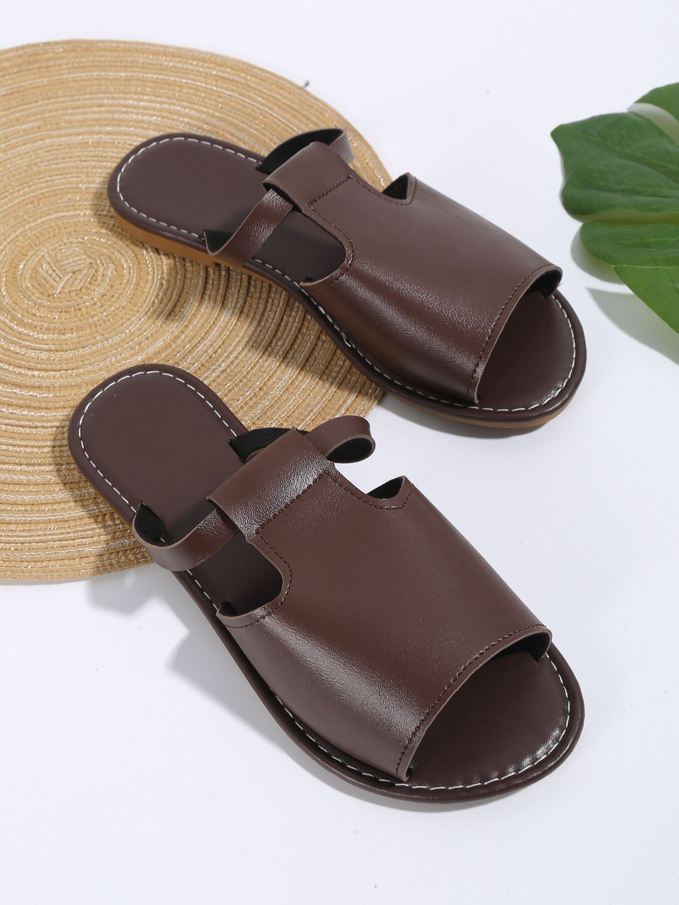 Women's Fashion New Style Slippers Large Size Wholesale Hollow Solid Color Fish Mouth Indoor Sandals