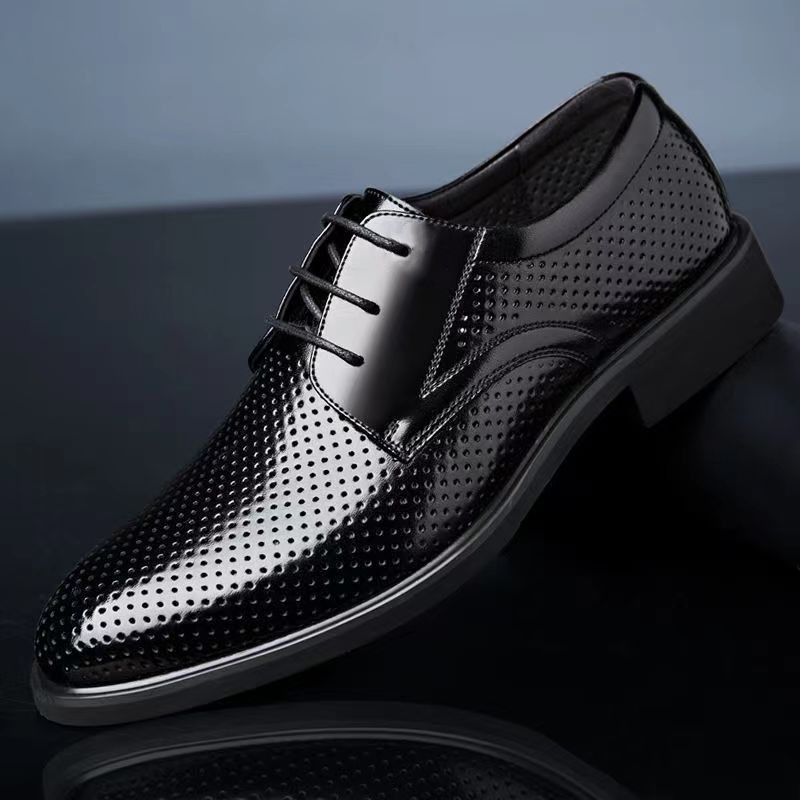 New business hole cool leather shoes men's casual sandals summer breathable youth pointy male sandals