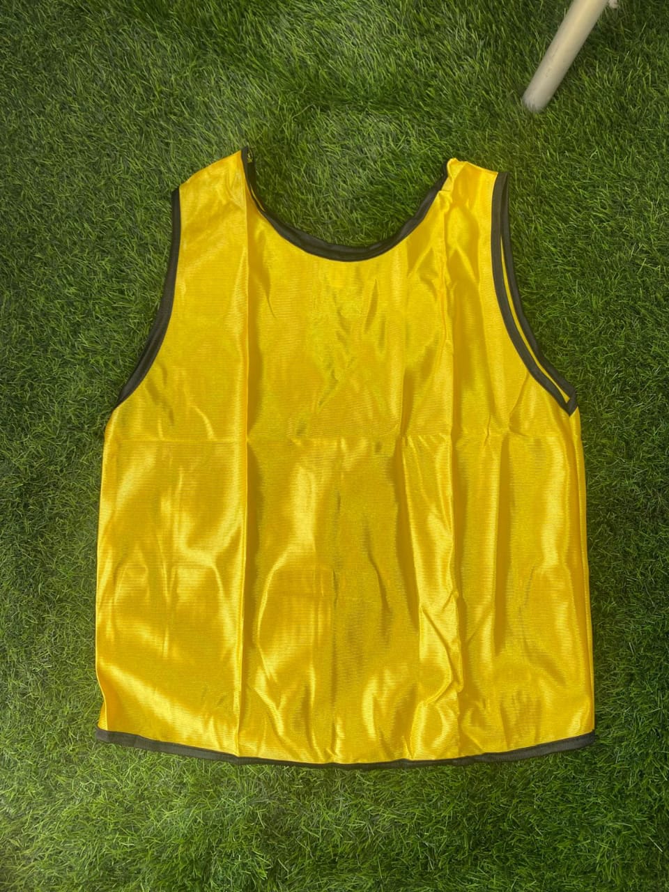 Football training bip games training bip top wear all sport bip wear light weight sweat absorbent breathable and durable sports hiking cycling bips visible bips 6pcs set