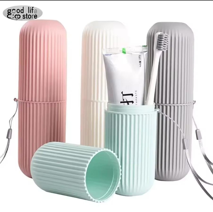 Travel Toothbrush Holder, Travel toothbrush case carrier adopts gear design, which has a non slip touch, stable grip and is not easy to slide down.
