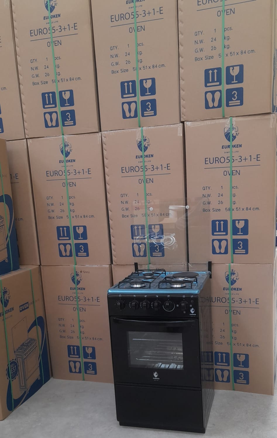 🛒 BULK OFFER 🛒 - OFFER!!! OFFER!!!! 1Pc Classy High quality 50×55 Euroken 3+1 standing cooker with electric oven cooker At Affordable price