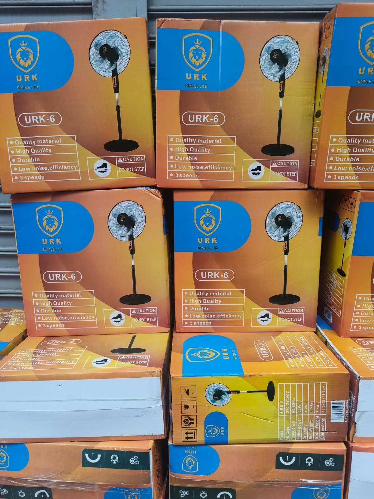 [🔥GRAB IT AT LOW PRICE🔥 🥑🌽ONLY AT KILIMALL !!! ]  1Pc Brand new High Quality Durable 🔥Urk 16 inches standing fan  at Best Price