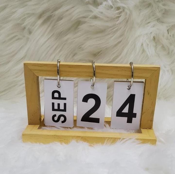 [ MAKES IT EASY AND SAVES COSTS 🤩🤩✨ !!! ]  1Pc classy Very Quality durable 💠DESK study  flip calendar at Affordable Price