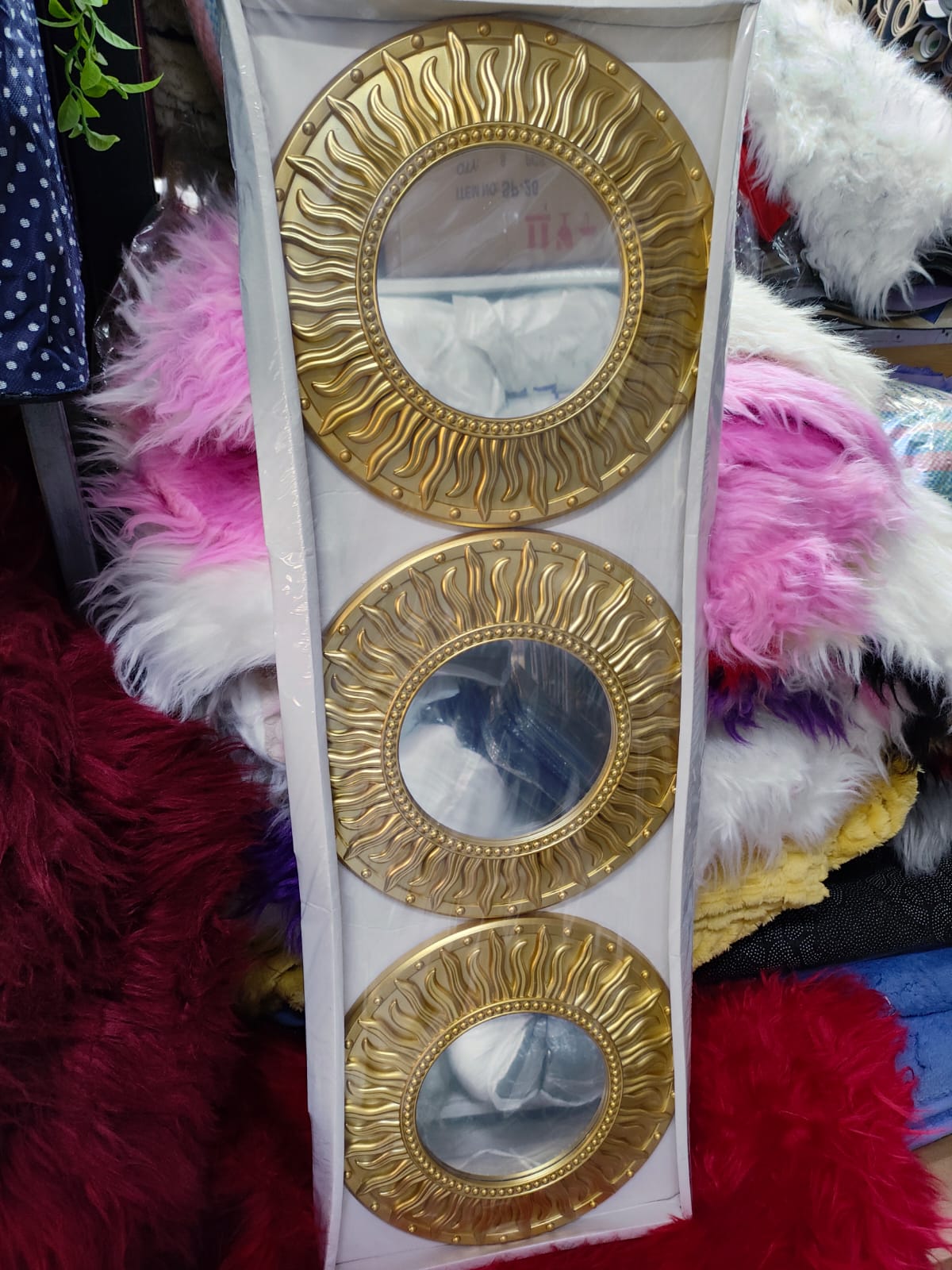 3-in-1 Decorative Wall Mirror for Home or Office – Elegant Multipurpose Mirror Suitable for Bedrooms, Dressing Rooms, or Entryways for Stylish and Practical Daily Use