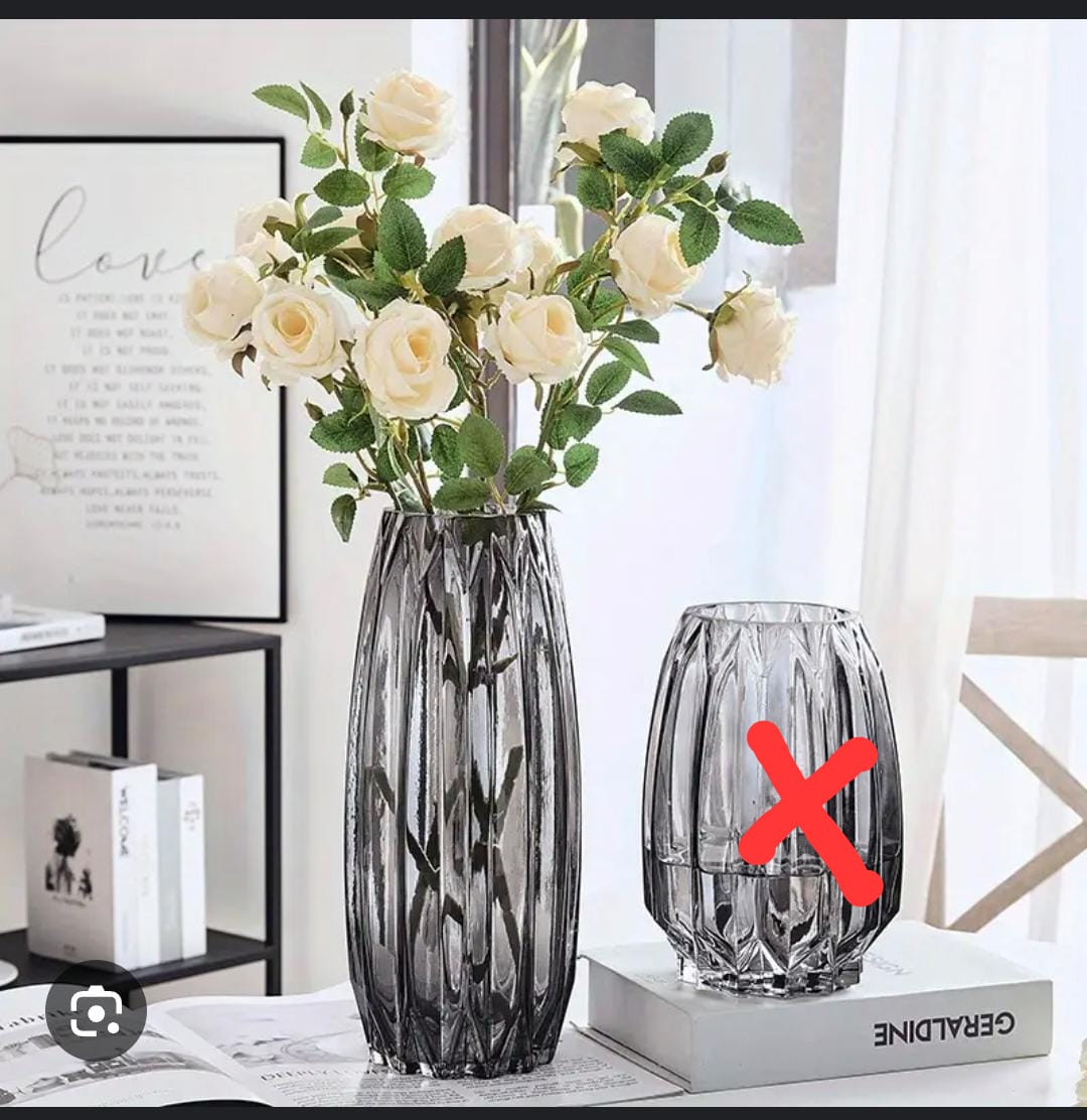 Heavy Glass Ridged Flower Vase for Home or Office Decoration – Elegant 28cm Tall Decorative Vase Perfect for Displaying Fresh or Artificial Flowers in Living Room, Dining Room & Entryway