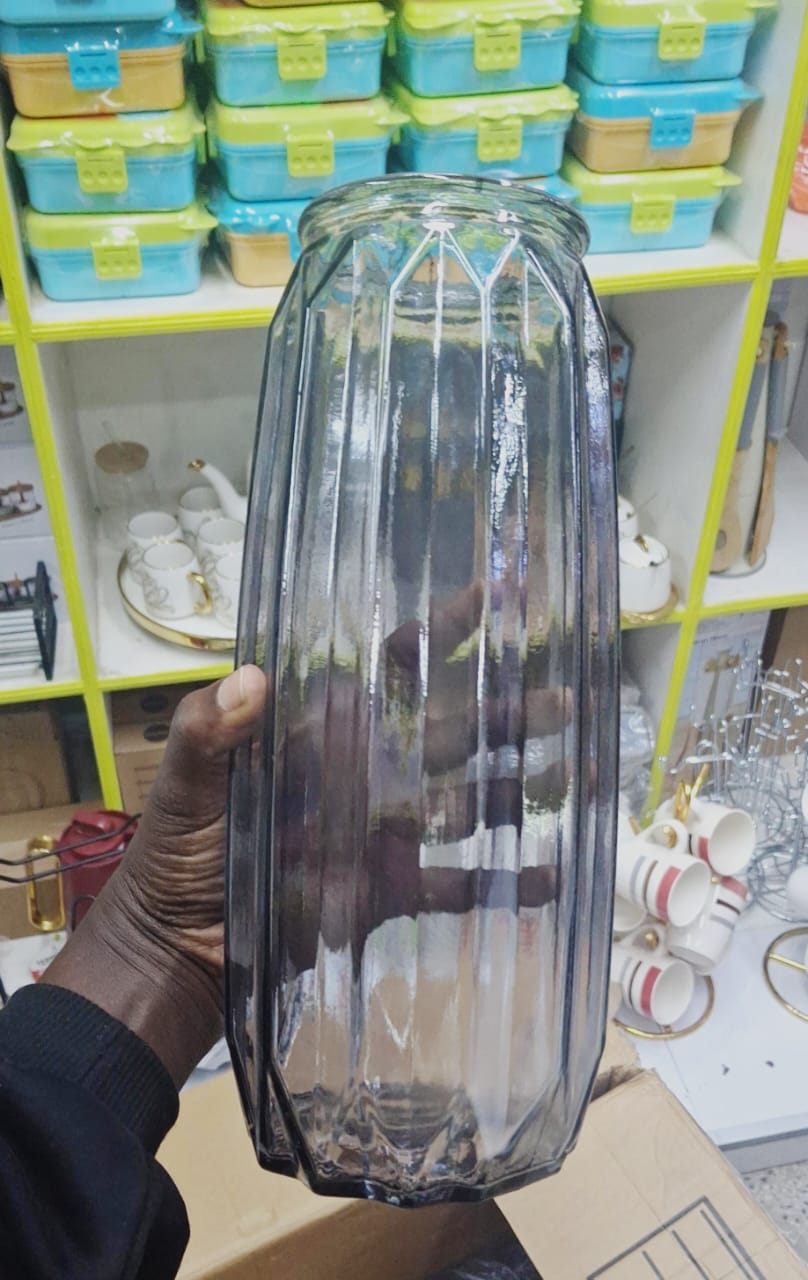 Heavy Glass Ridged Flower Vase for Home or Office Decoration – Elegant 28cm Tall Decorative Vase Perfect for Displaying Fresh or Artificial Flowers in Living Room, Dining Room & Entryway