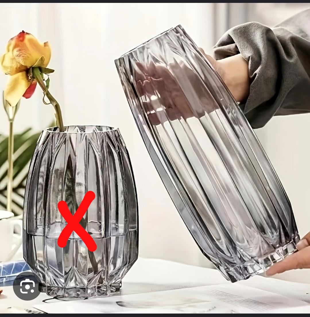 Heavy Glass Ridged Flower Vase for Home or Office Decoration – Elegant 28cm Tall Decorative Vase Perfect for Displaying Fresh or Artificial Flowers in Living Room, Dining Room & Entryway