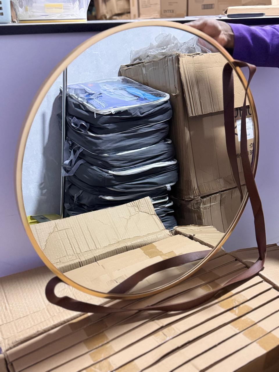 Nordic Wall Hanging Decorative Mirror | Creative Round Vanity & Bathroom Mirror with Leather Strap | Stylish Black or Gold Large 60cm Mirror for Living Room, Bedroom & Bathroom Décor