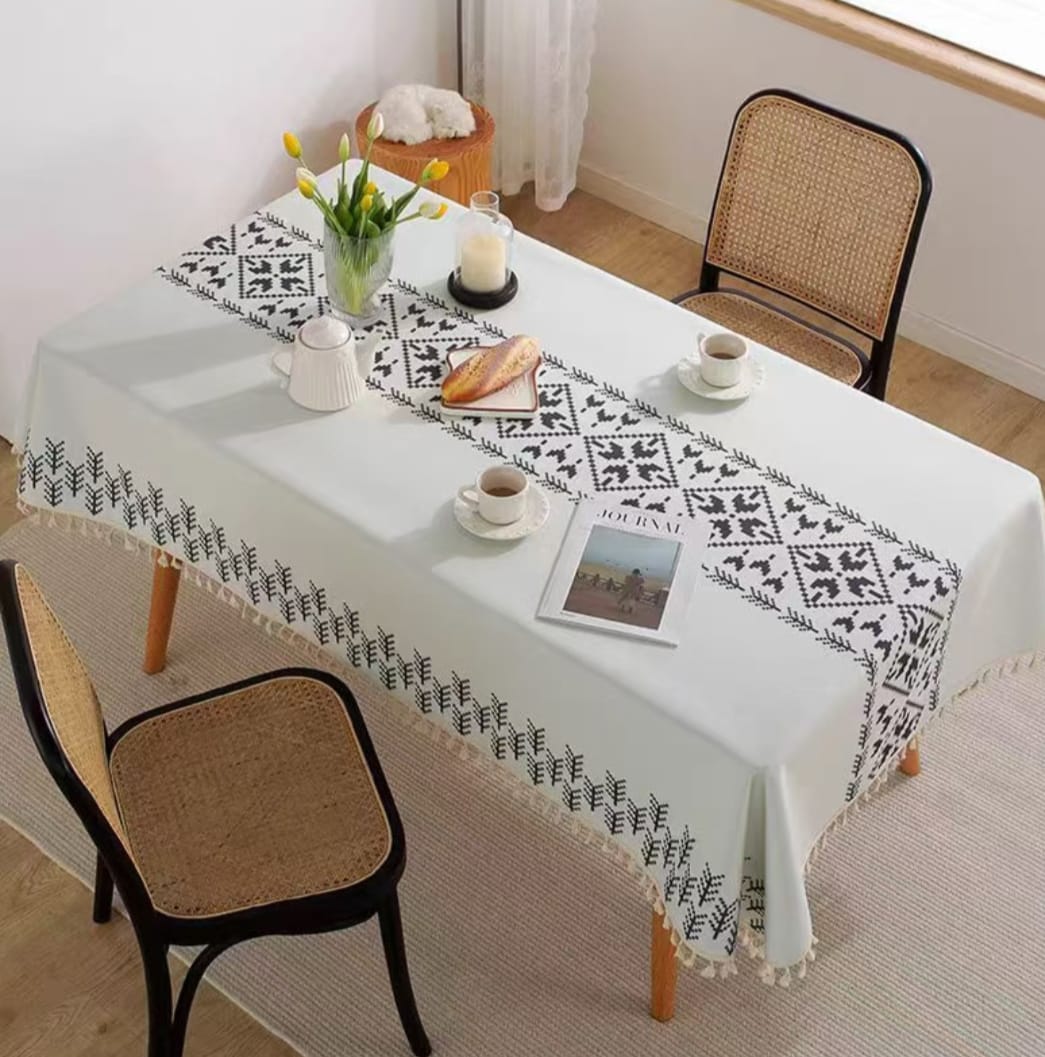 Dining Table Cloth – Versatile and Protective 140x220cm Size Table Cover for Everyday Meals, Family Gatherings, and Special Occasion Table Setting