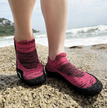 1Pair Ultralight Non-slip Rubber Beach Shoes Men Women Outdoor Swimming Fishing Upstream Wading Shoes Indoor Fitness Sports Yoga Shoes