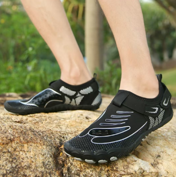 1Pair Water Men Beach Shoes Mens Upstream Aqua Shoes Man Quick Dry River Sea Slippers Diving Swimming