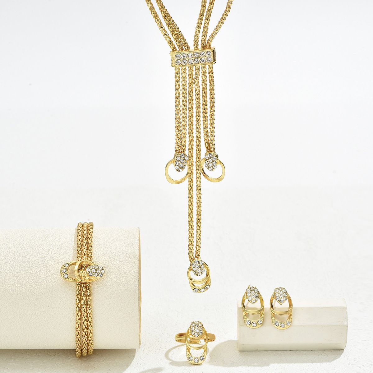 5pcs/set new necklace earrings bracelet set with diamond inlaid collarbone chain, versatile index finger ring
