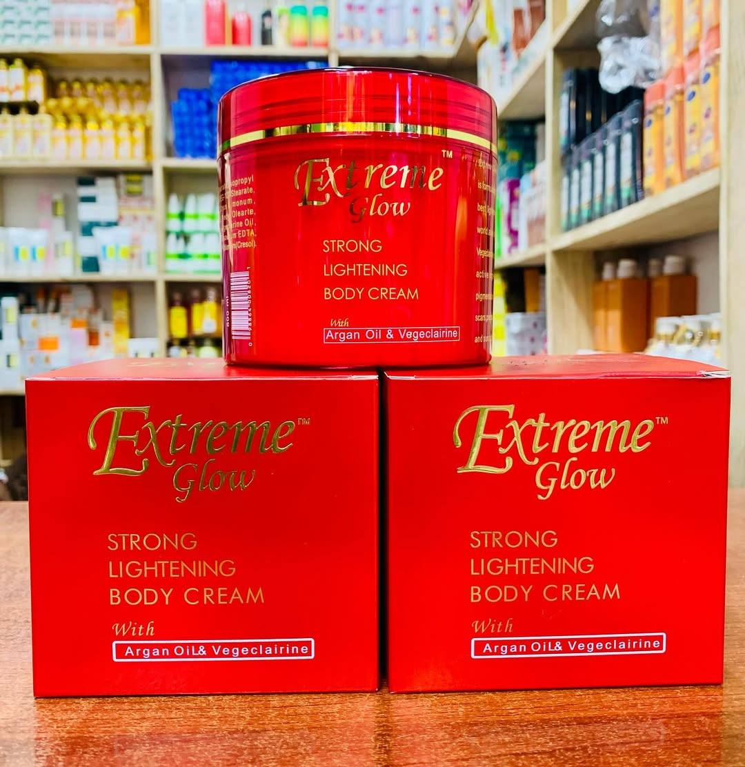 Extreme Glow Strong Lightening Body Cream with Argan Oil and Vegeclairine Brightens Dark Spots, Evens Skin Tone, Hydrates, Smooths for a Soft Radiant Body