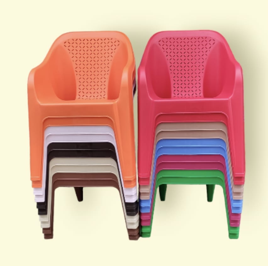 TOP PICKS.😇🥰😻(KIDS)Skyplast plastic chairs. This is a posture friendly ergonomic high-back plastic chair with a beautiful pattern back, arm rest seat and heavy duty frame.