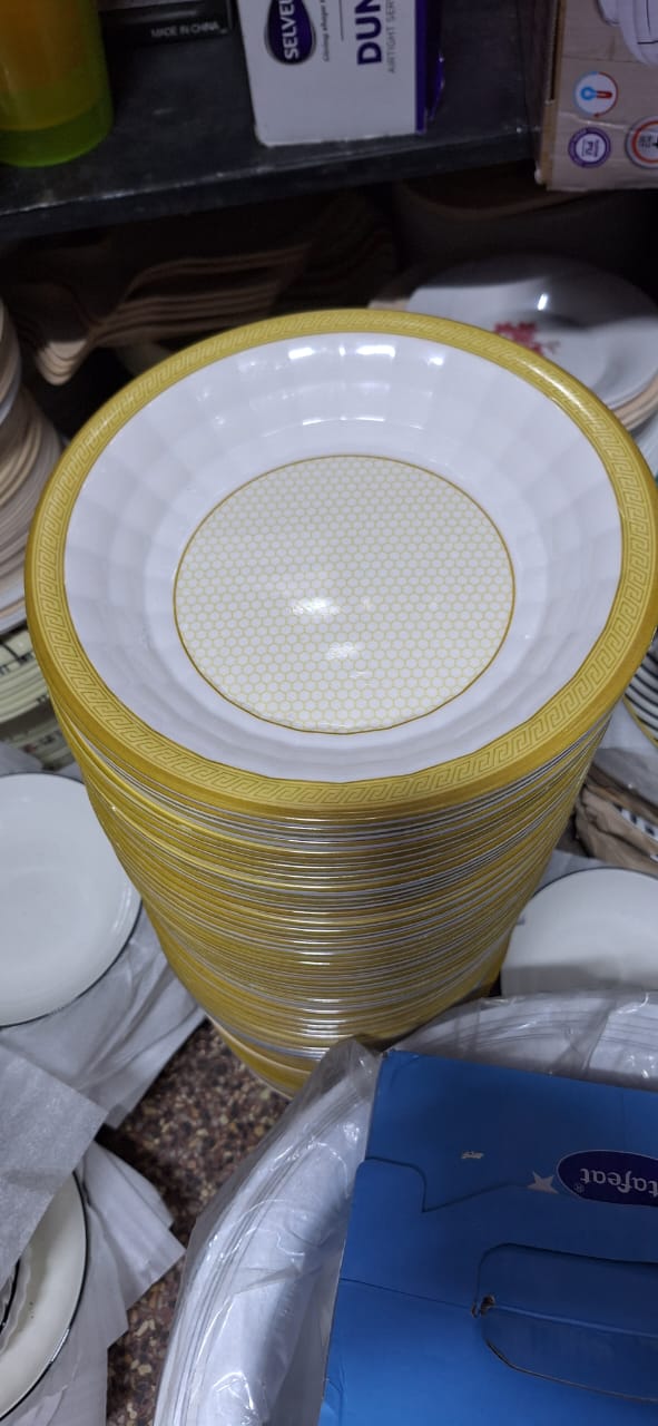 dinner plate 12pc melamine.Break and chip resistance for carefree durability and Stack ability for cupboard space efficiency