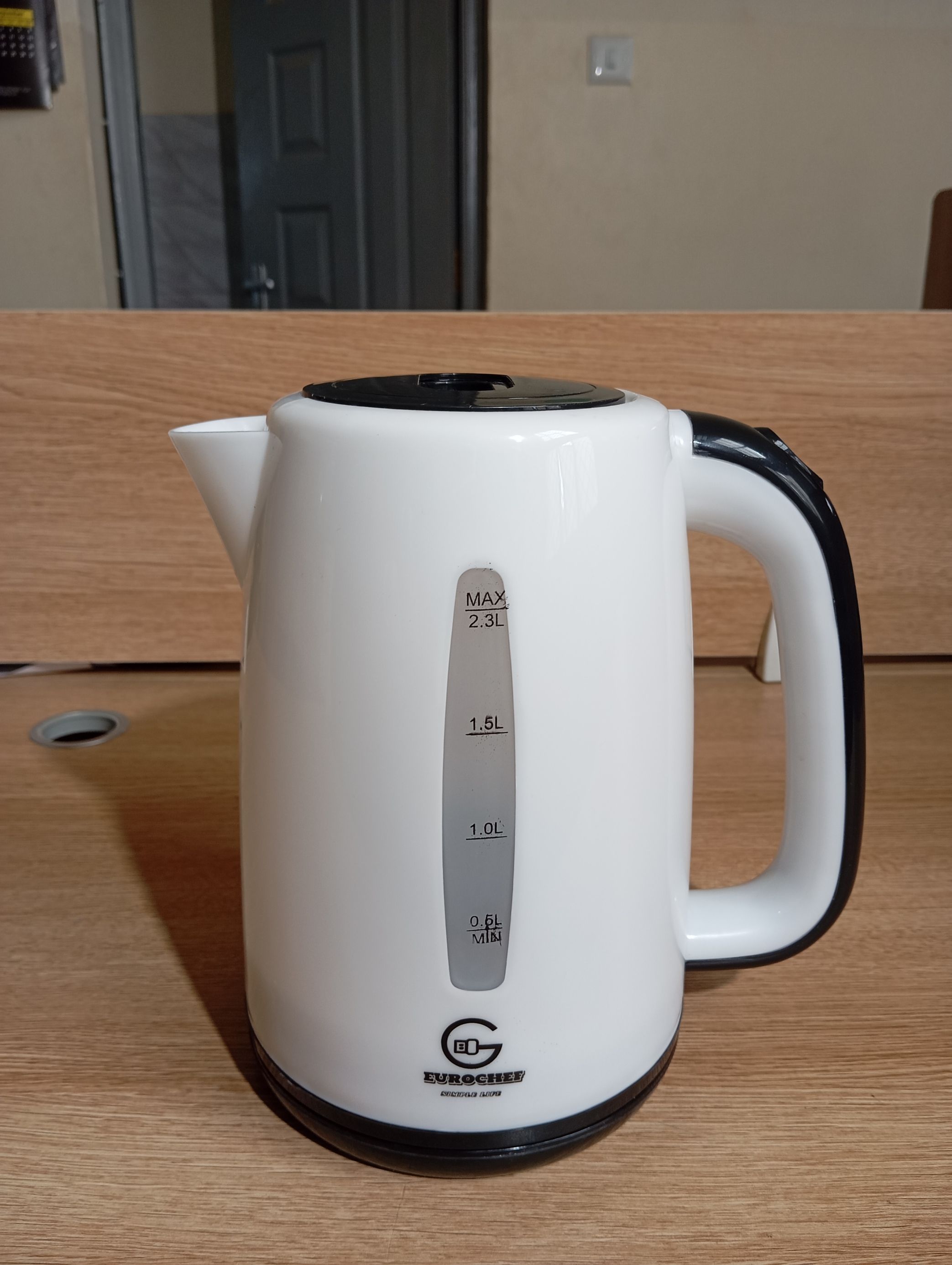 EUROCHEF EC-K06 2.3L Plastic Electric Cordless Kettle Electric Jug for boiling water Kitchen Appliance(1 YR warranty)- white/blue/pink