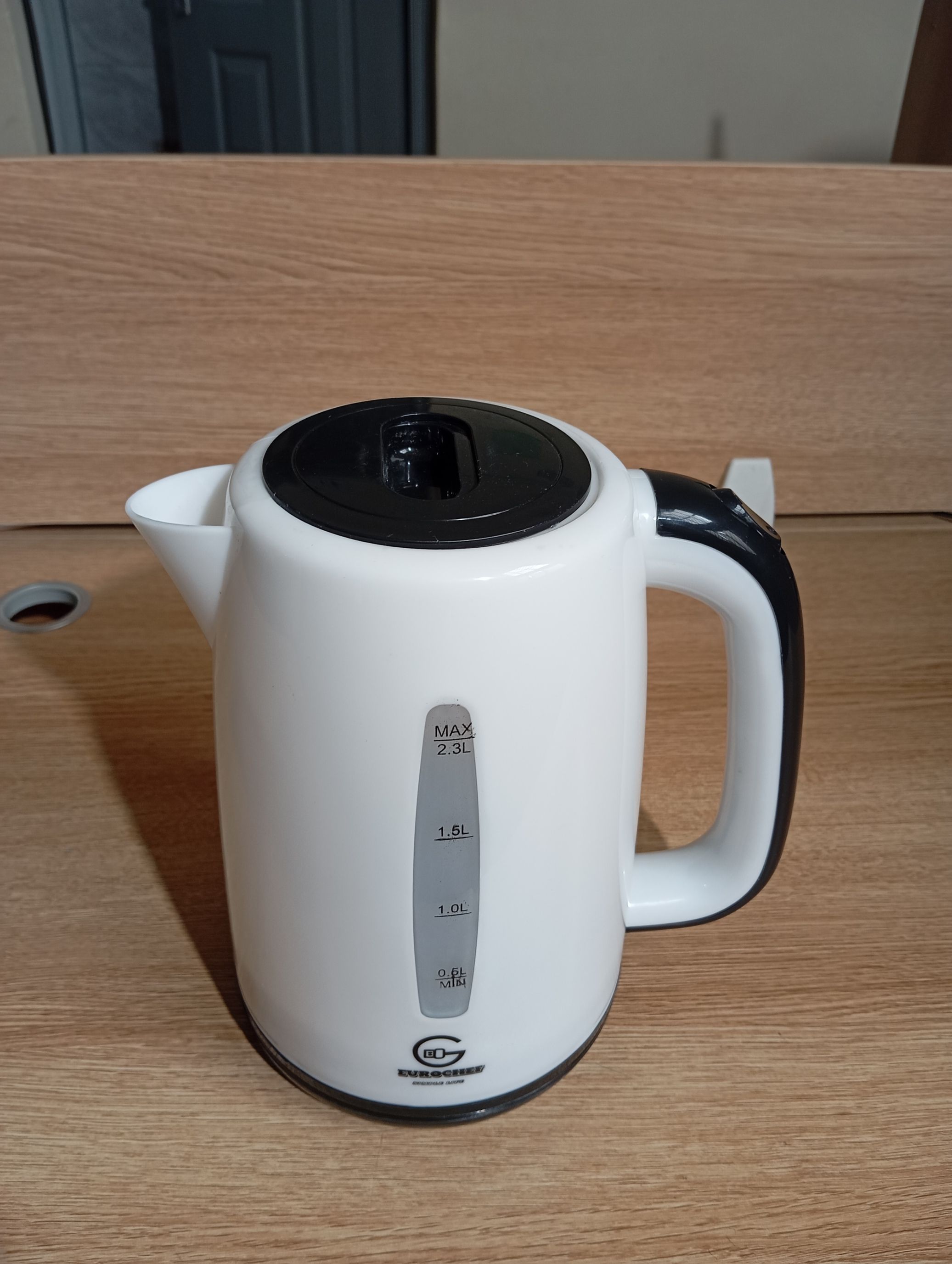 EUROCHEF EC-K06 2.3L Plastic Electric Cordless Kettle Electric Jug for boiling water Kitchen Appliance(1 YR warranty)- white/blue/pink