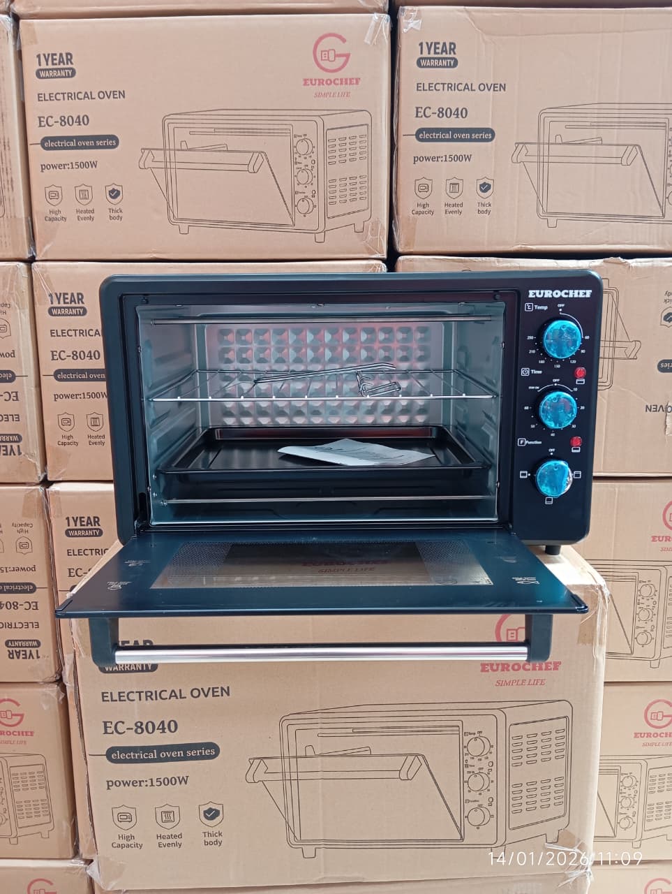 Eurochef EC-8040 Electric Oven - 40 Litres, 1500W - Black + Baking Accessories
