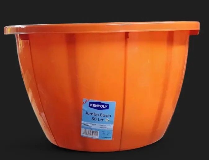 plastic basin, Karai that is heavy plastic basin, home big plastic basin that is used in washing clothes, bathing, storage and many other things related into cleaning and laundry.